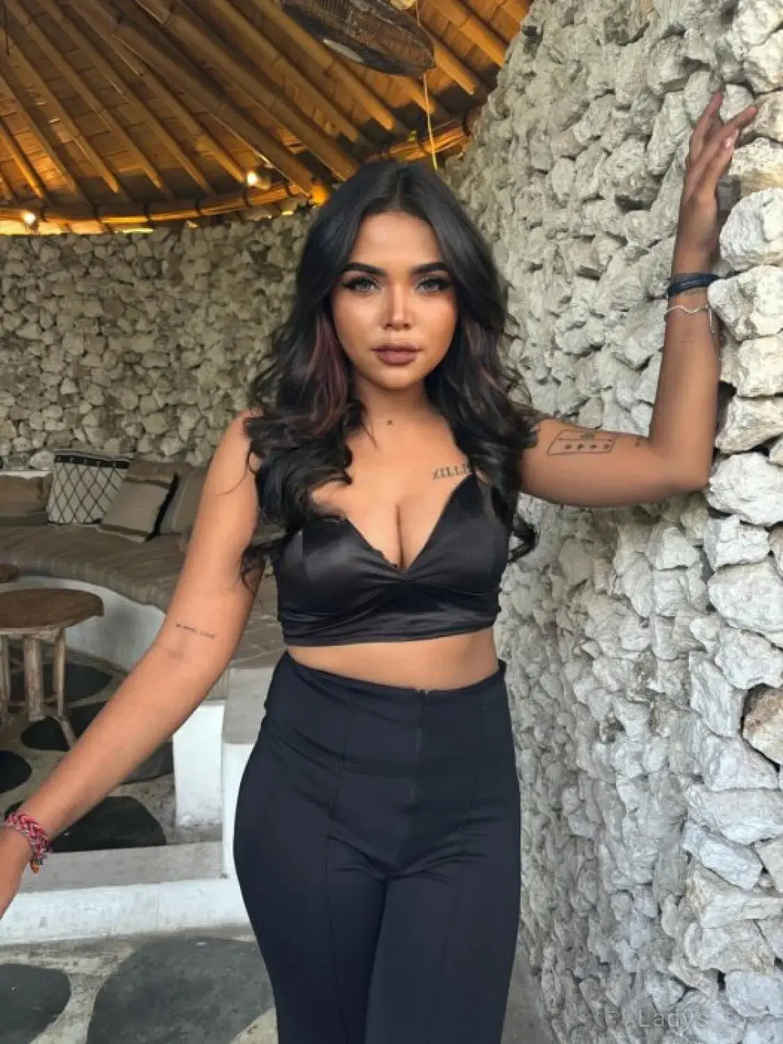 AMBER OLIVIA, 21 years latina escorts girl, height 170 sm, Weight 54 kg, listcrawler Bali