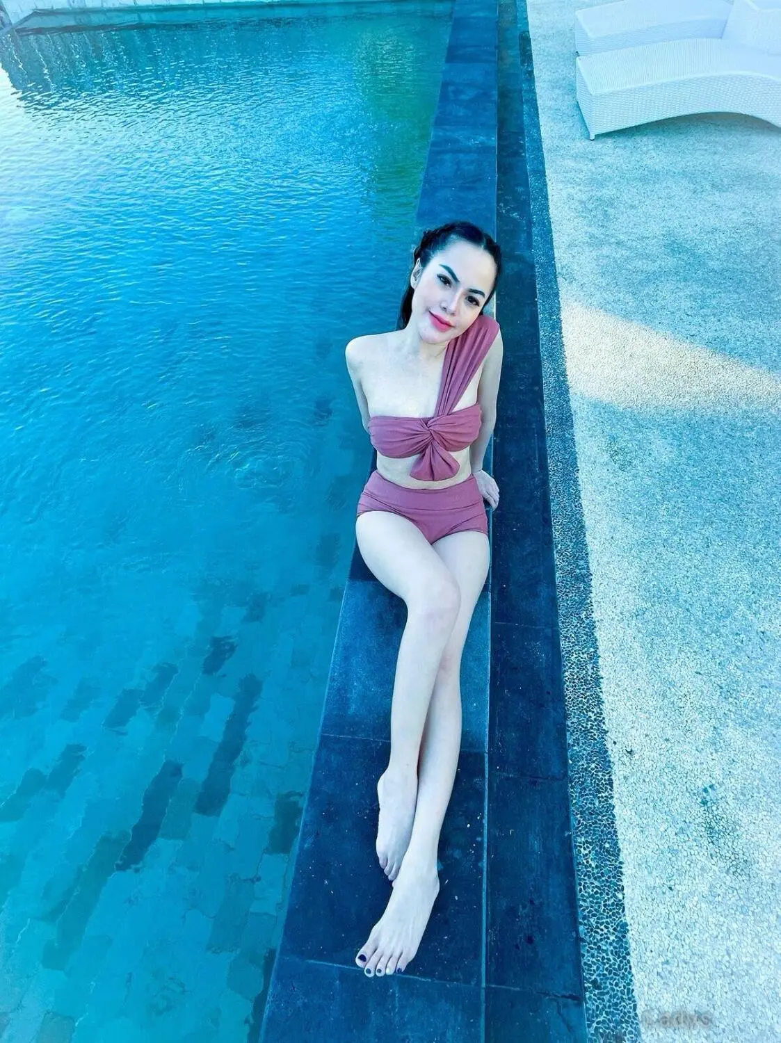Cindy, 24 years latina escorts girl, height 165 sm, Weight kg, listcrawler Bali