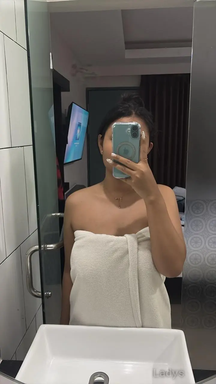 Miranda Syifa, 20 years latina escorts girl, height 173 sm, Weight  kg, listcrawler Bali