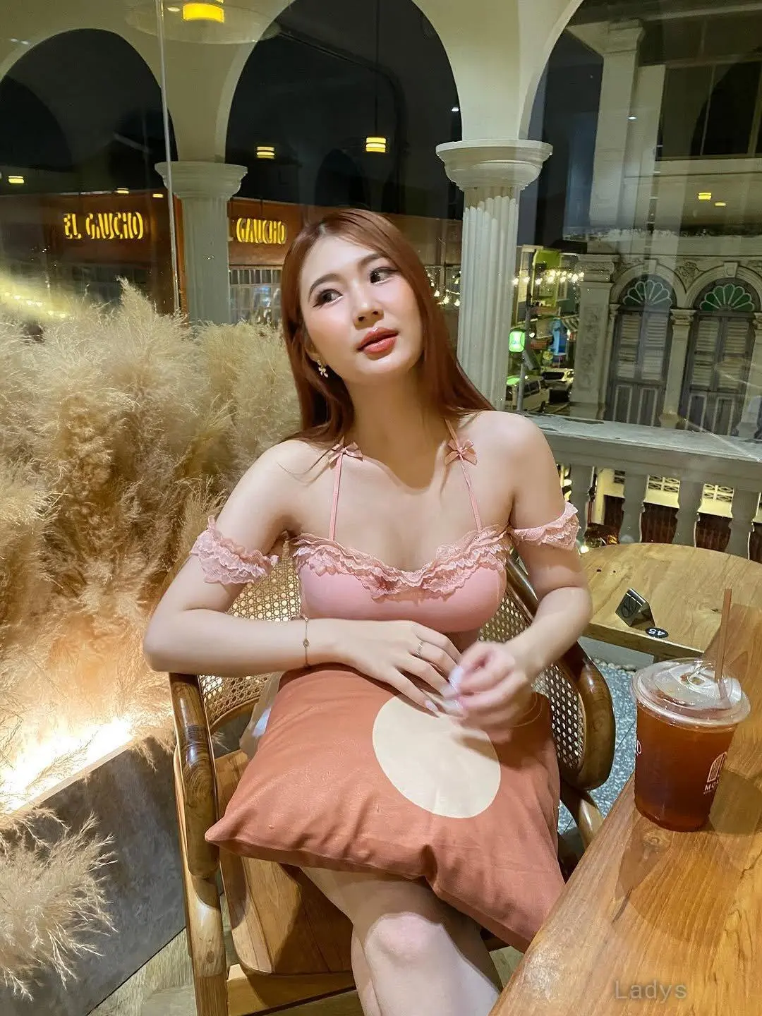 Tamasa, 22 years latina escorts girl, height 165 sm, Weight kg, listcrawler Bali