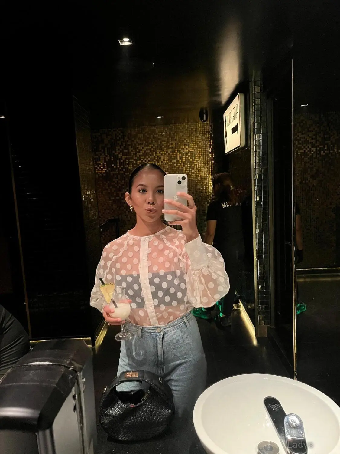 Tiara, 21 years latina escorts girl, height 162 sm, Weight  kg, listcrawler Bali