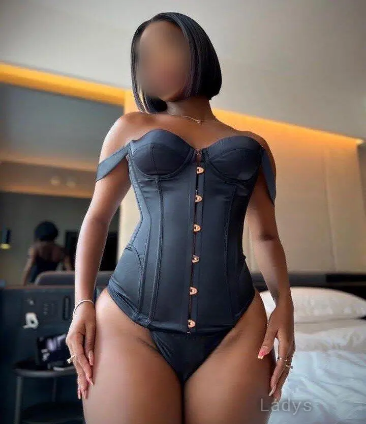 Tinah, 26 years latina escorts girl, height 154 sm, Weight kg, listcrawler Bali