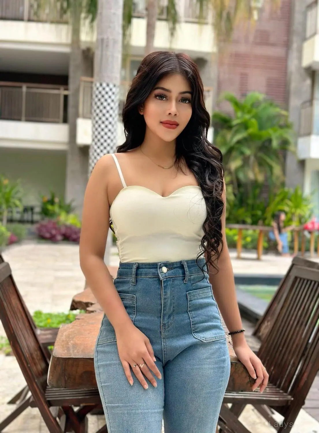 Vania, 19 years latina escorts girl, height 166 sm, Weight kg, listcrawler Bali