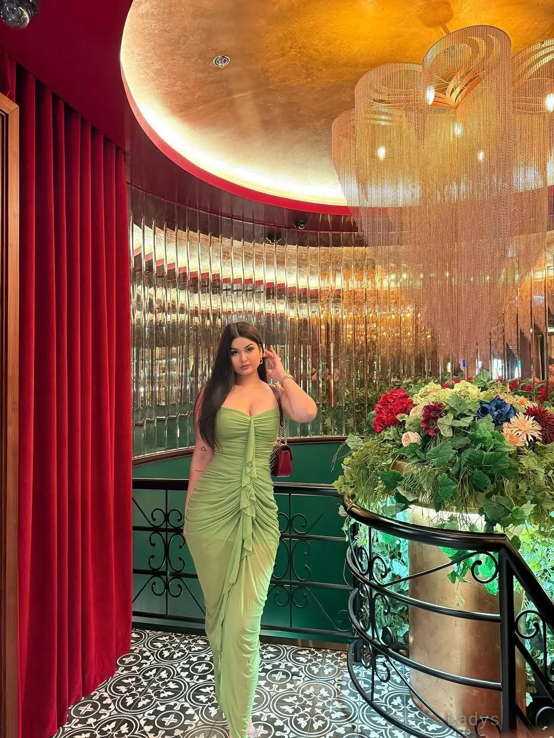 Arohi, 23 years latina escorts girl, height 154 sm, Weight kg, listcrawler Bangalore