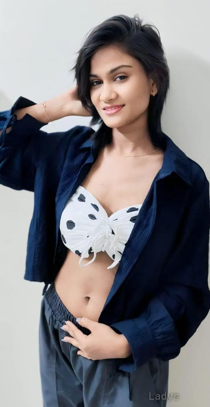 Diana, 23 years latina escorts girl, height 155 sm, Weight  kg, listcrawler Bangalore