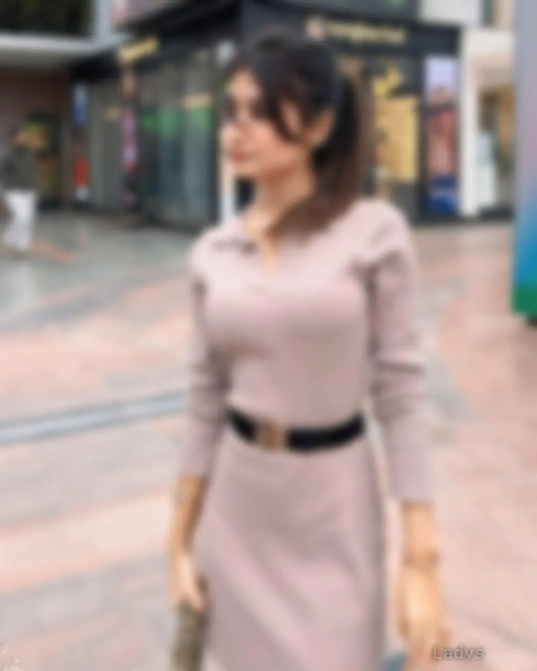 Prachi, 22 years latina escorts girl, height 160 sm, Weight  kg, listcrawler Bangalore