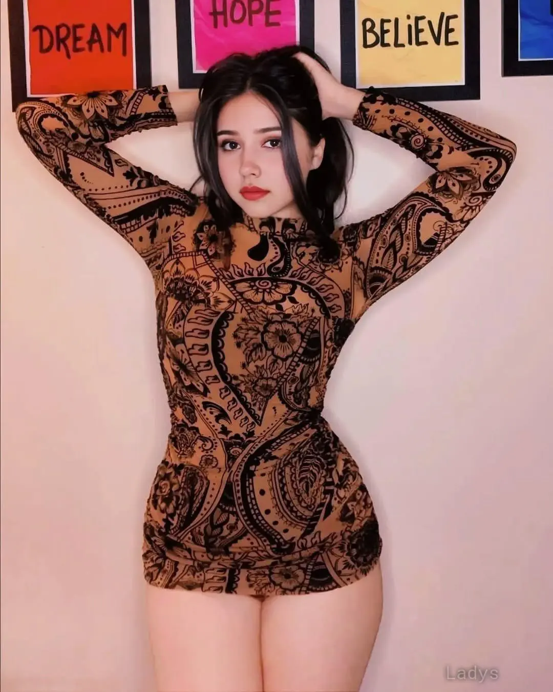 Sofiya, 22 years latina escorts girl, height 154 sm, Weight kg, listcrawler Bangalore
