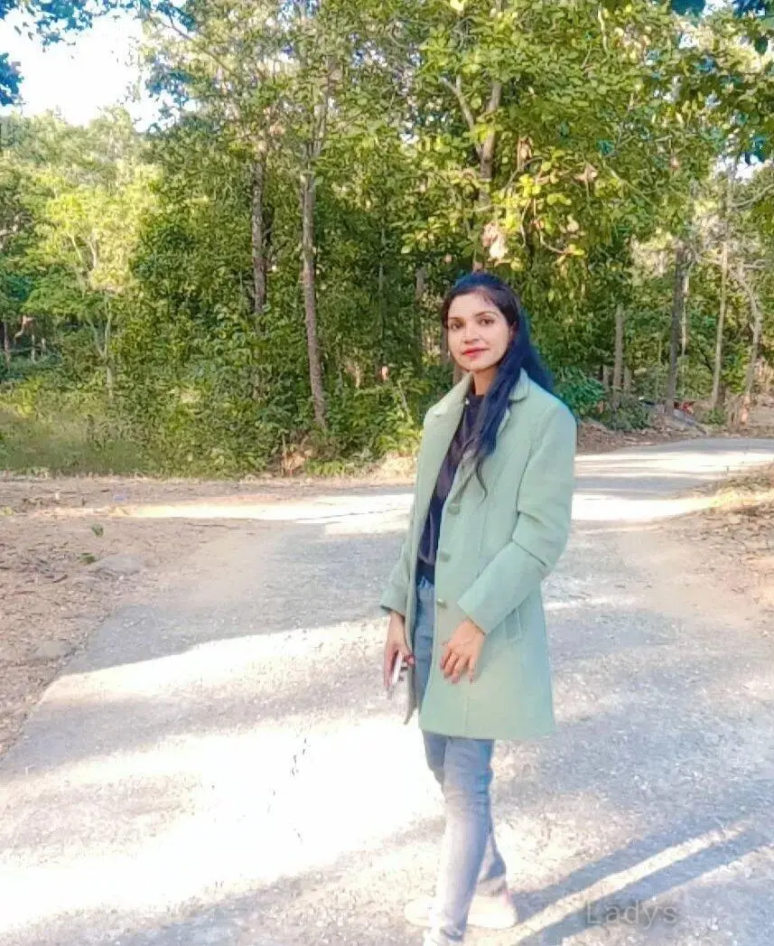 Urmi, 24 years latina escorts girl, height 163 sm, Weight  kg, listcrawler Bangalore