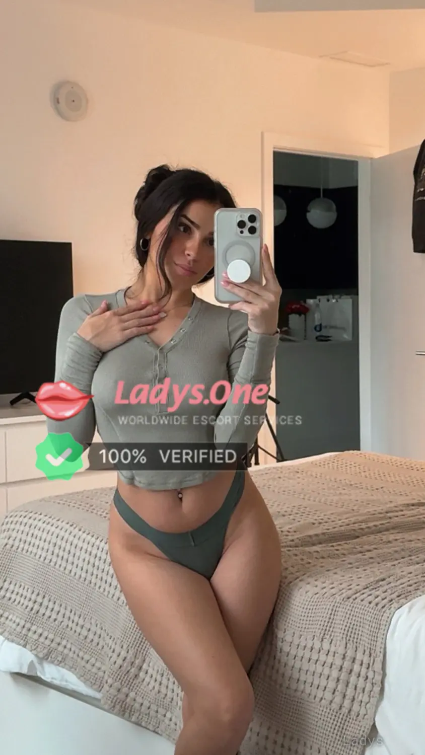 lara basel, 27 years latina escorts girl, height 172 sm, Weight 49 kg, listcrawler Basel