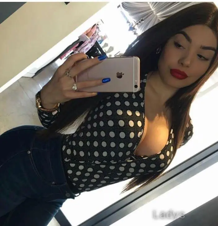 Joumana, 55 years beautiful nude Beirut escorts girl, height 169 sm, Weight 56 kg