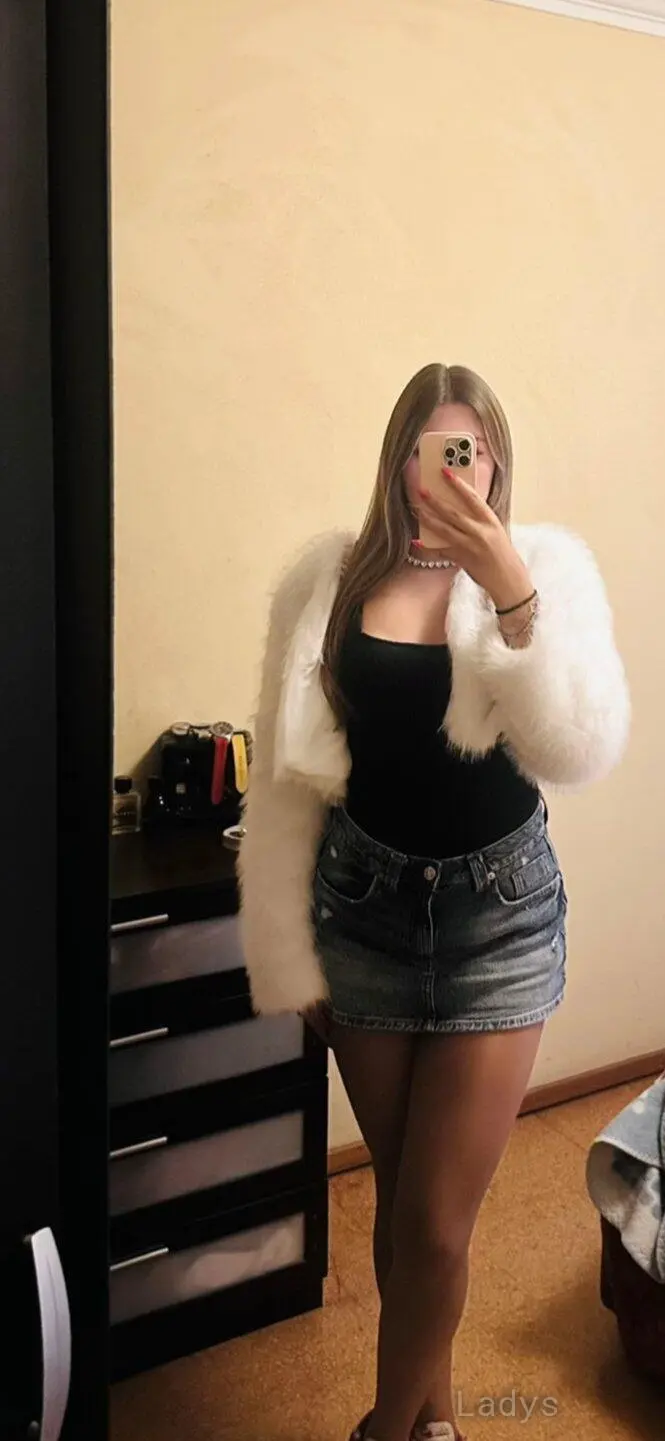 Mia, 24 years latina escorts girl, height 163 sm, Weight  kg, listcrawler Beirut