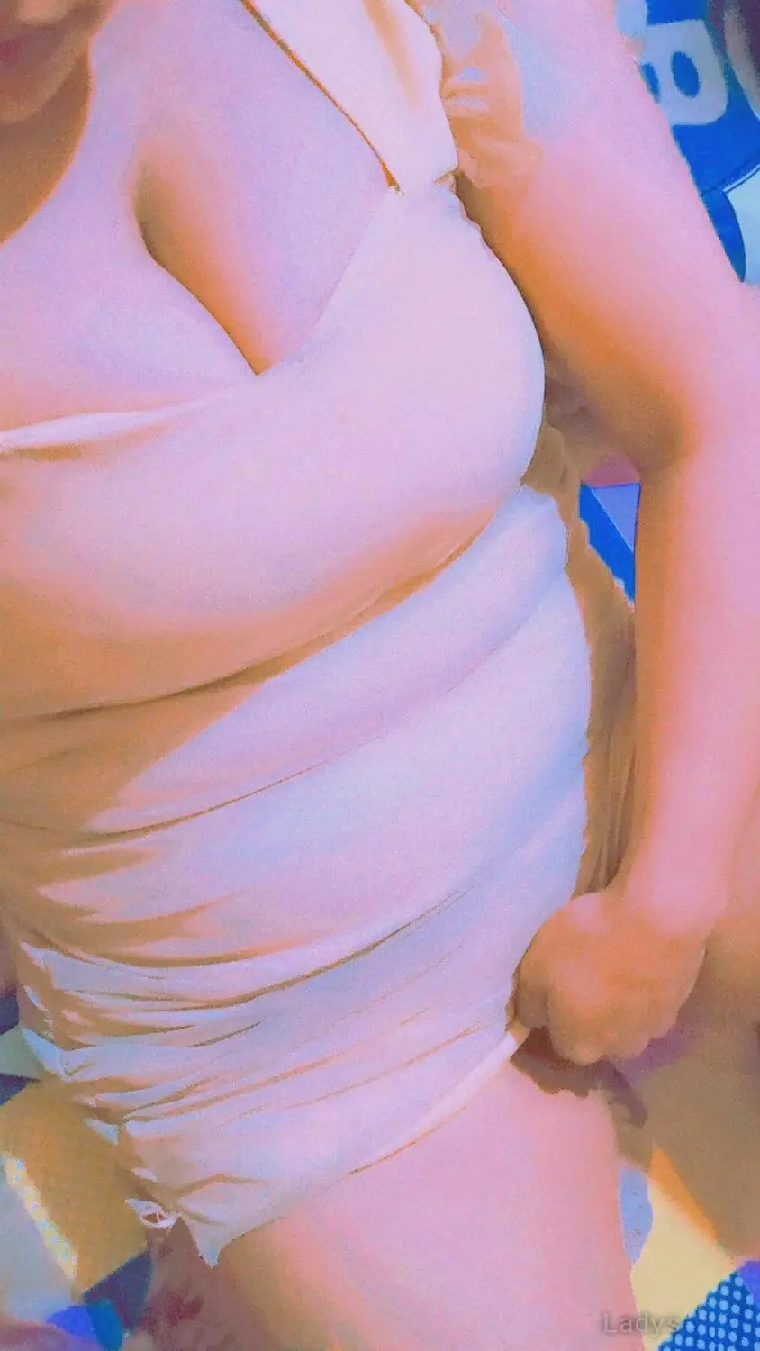 Laren, 24 years latina escorts girl, height 160 sm, Weight kg, listcrawler Cairo