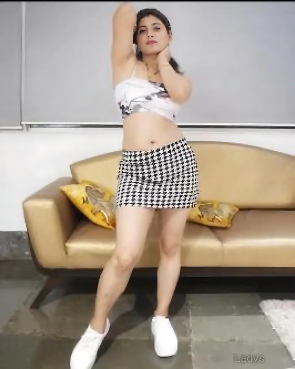 Anna, 21 years latina escorts girl, height 158 sm, Weight  kg, listcrawler Chandigarh
