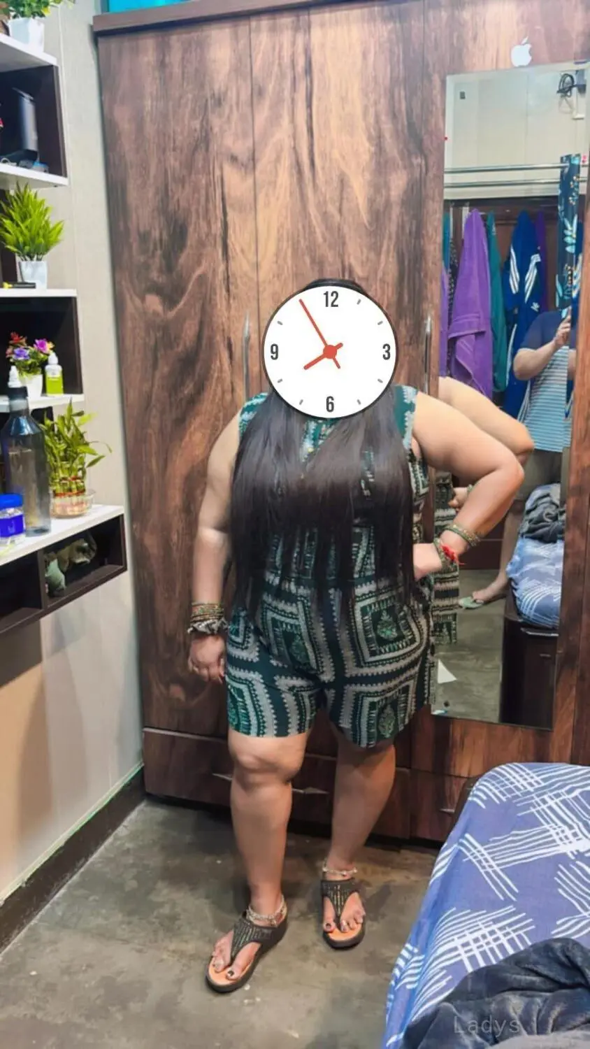 Tina, 25 years latina escorts girl, height 154 sm, Weight  kg, listcrawler Chandigarh