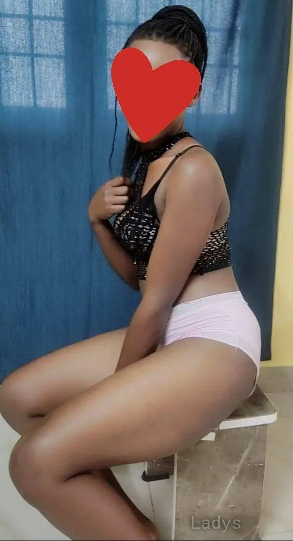 Anita, 22 years latina escorts girl, height  sm, Weight  kg, listcrawler Chennai