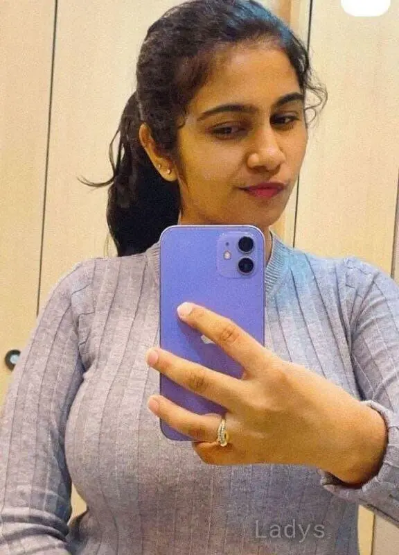 Jenny, 22 years latina escorts girl, height 165 sm, Weight kg, listcrawler Chennai