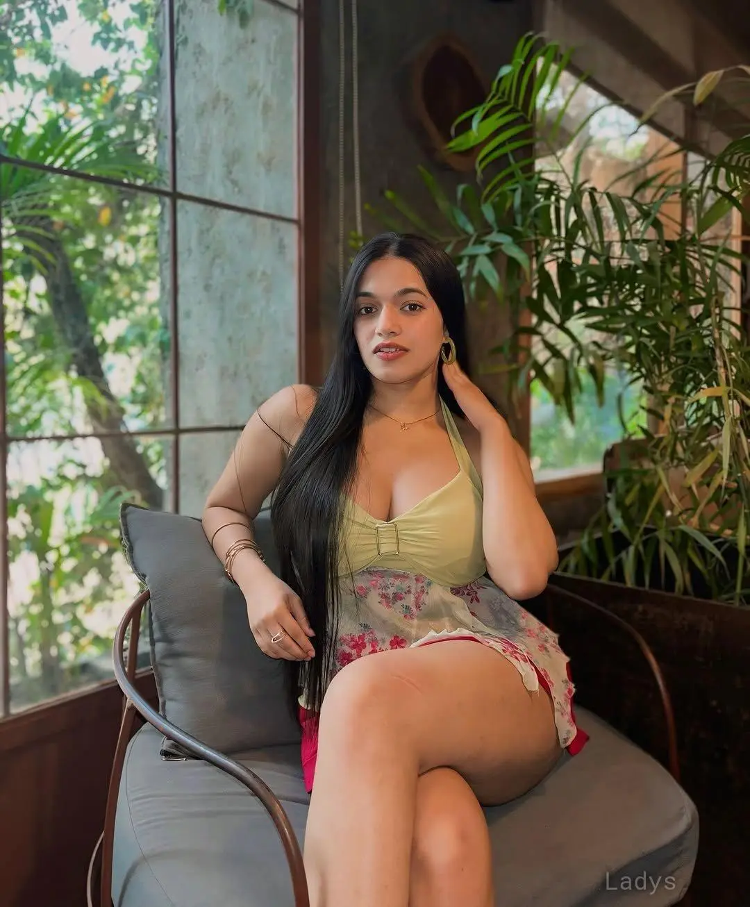 Preeti, 21 years latina escorts girl, height 154 sm, Weight  kg, listcrawler Chennai