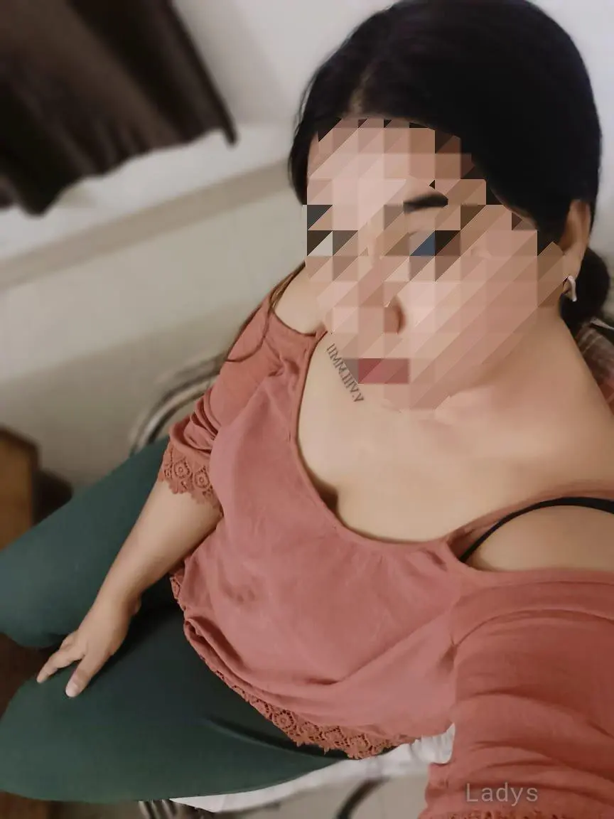 Sandhya, 24 years latina escorts girl, height 166 sm, Weight  kg, listcrawler Chennai