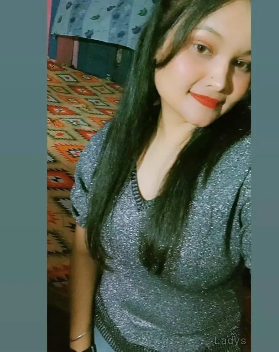Simran, 22 years latina escorts girl, height 162 sm, Weight kg, listcrawler Chennai