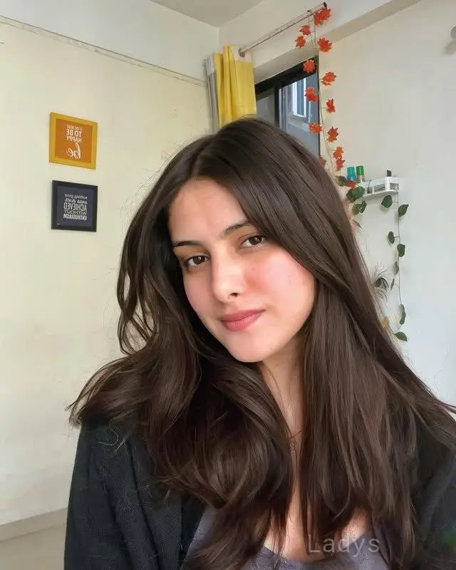 Naina, 22 years latina escorts girl, height 164 sm, Weight  kg, listcrawler Coimbatore