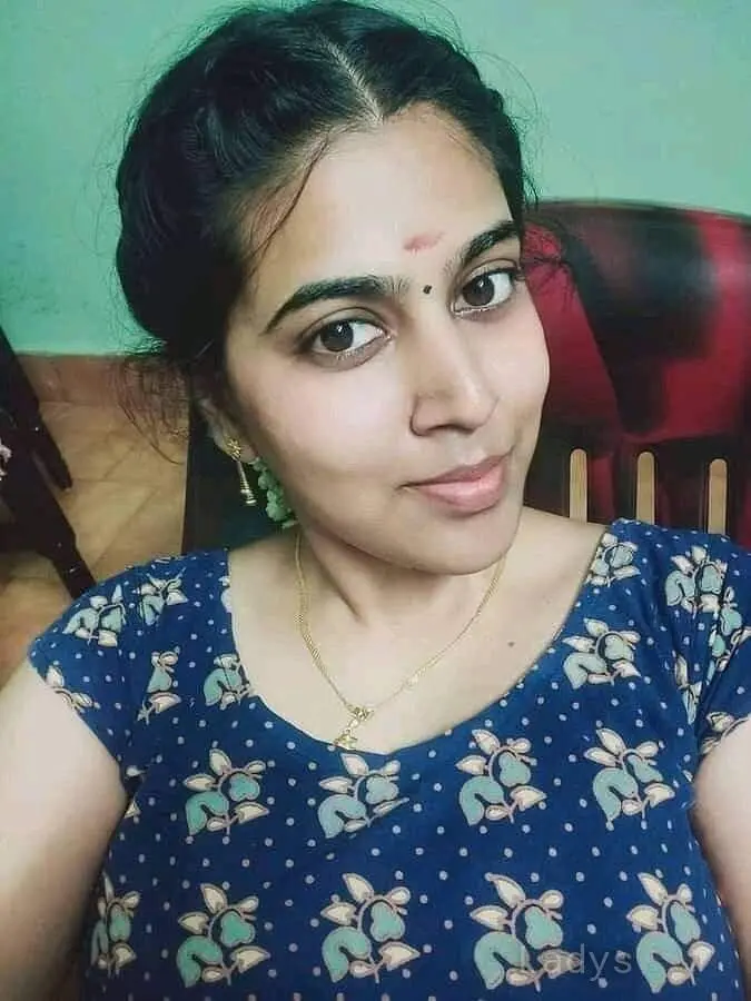 Vami, 20 years latina escorts girl, height 160 sm, Weight kg, listcrawler Coimbatore