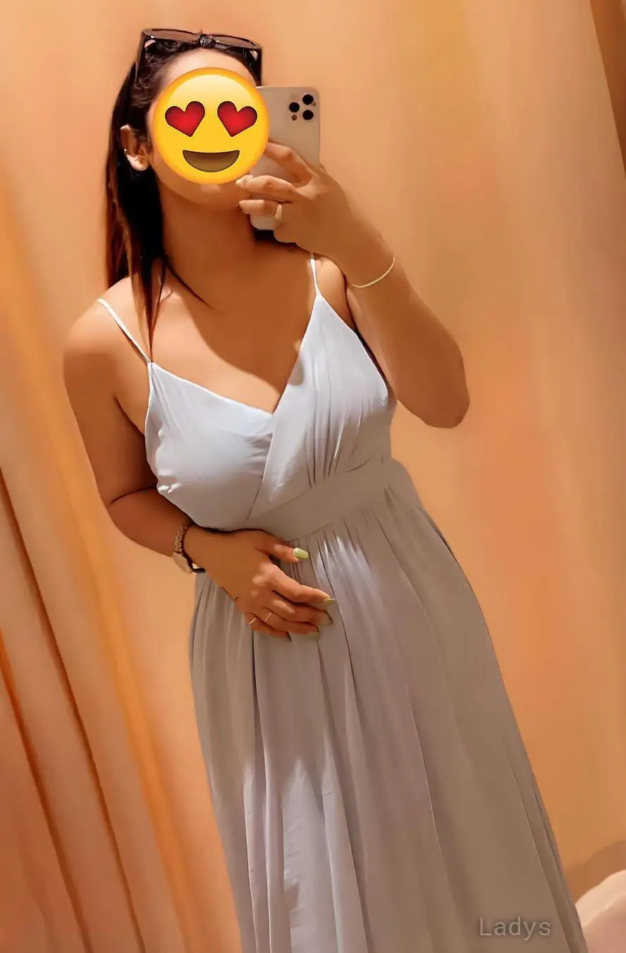 Dinusha, 26 years latina escorts girl, height 167 sm, Weight kg, listcrawler Colombo