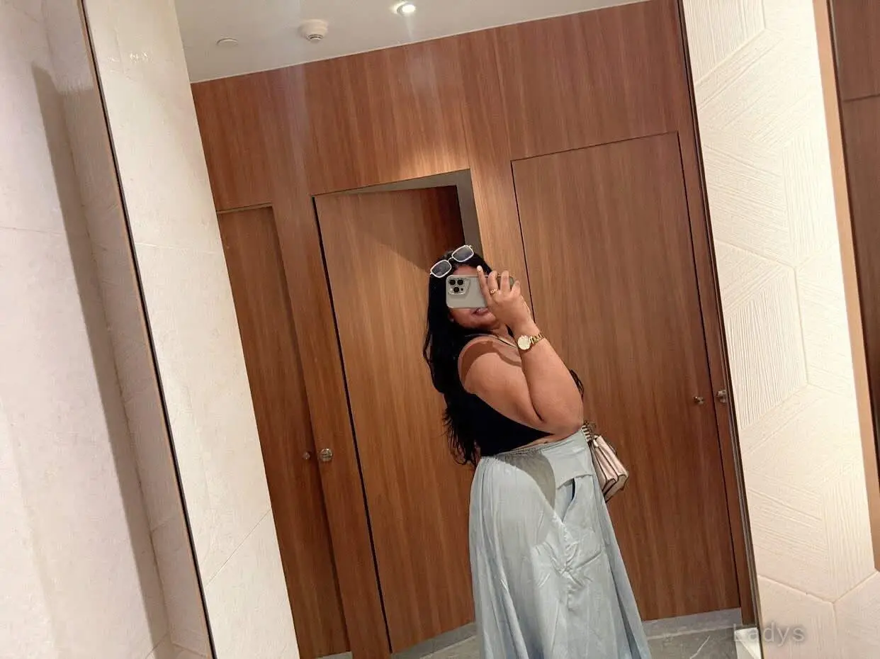 Shaini, 27 years latina escorts girl, height 170 sm, Weight kg, listcrawler Colombo