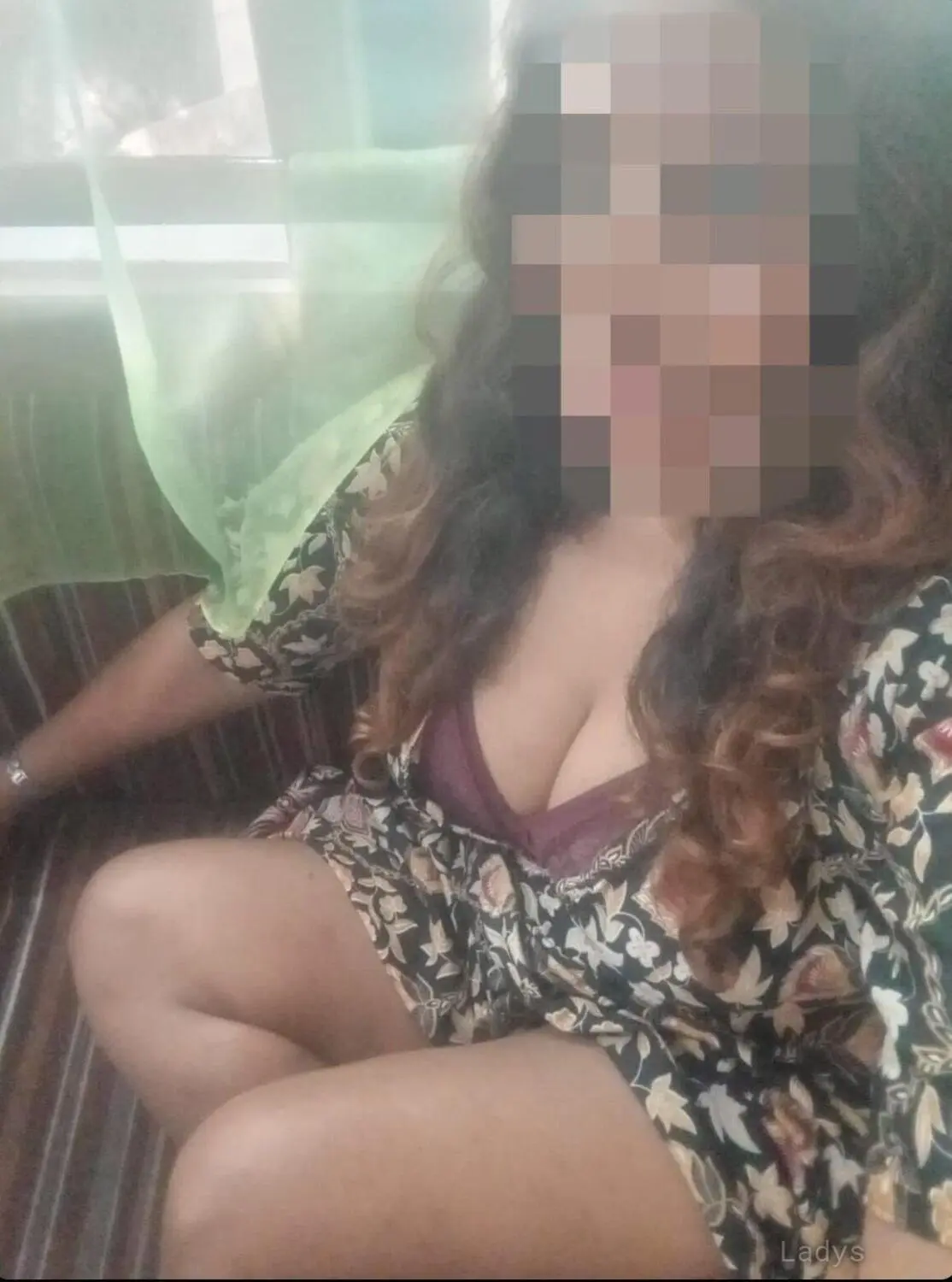 Veena, 33 years latina escorts girl, height 158 sm, Weight kg, listcrawler Colombo