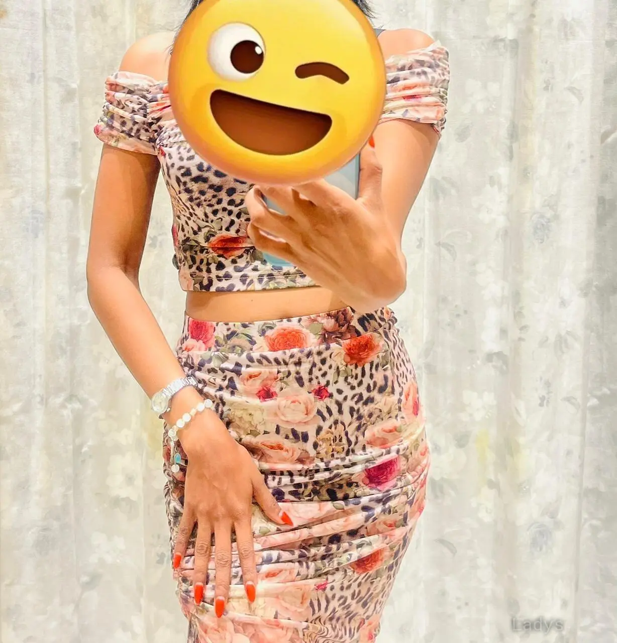 Yashi, 26 years latina escorts girl, height 151 sm, Weight  kg, listcrawler Colombo