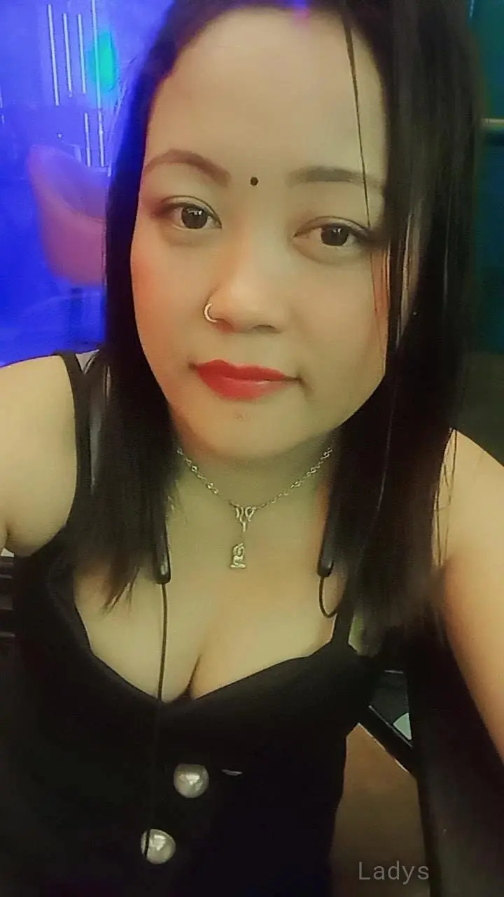 It's Pooja Hot Beauty Delhi Escort, 21 years latina escorts girl, height 153 sm, Weight  kg, listcrawler Delhi
