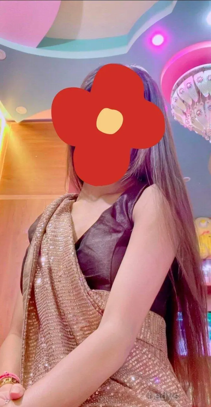 Shruti, 21 years latina escorts girl, height 169 sm, Weight kg, listcrawler Delhi