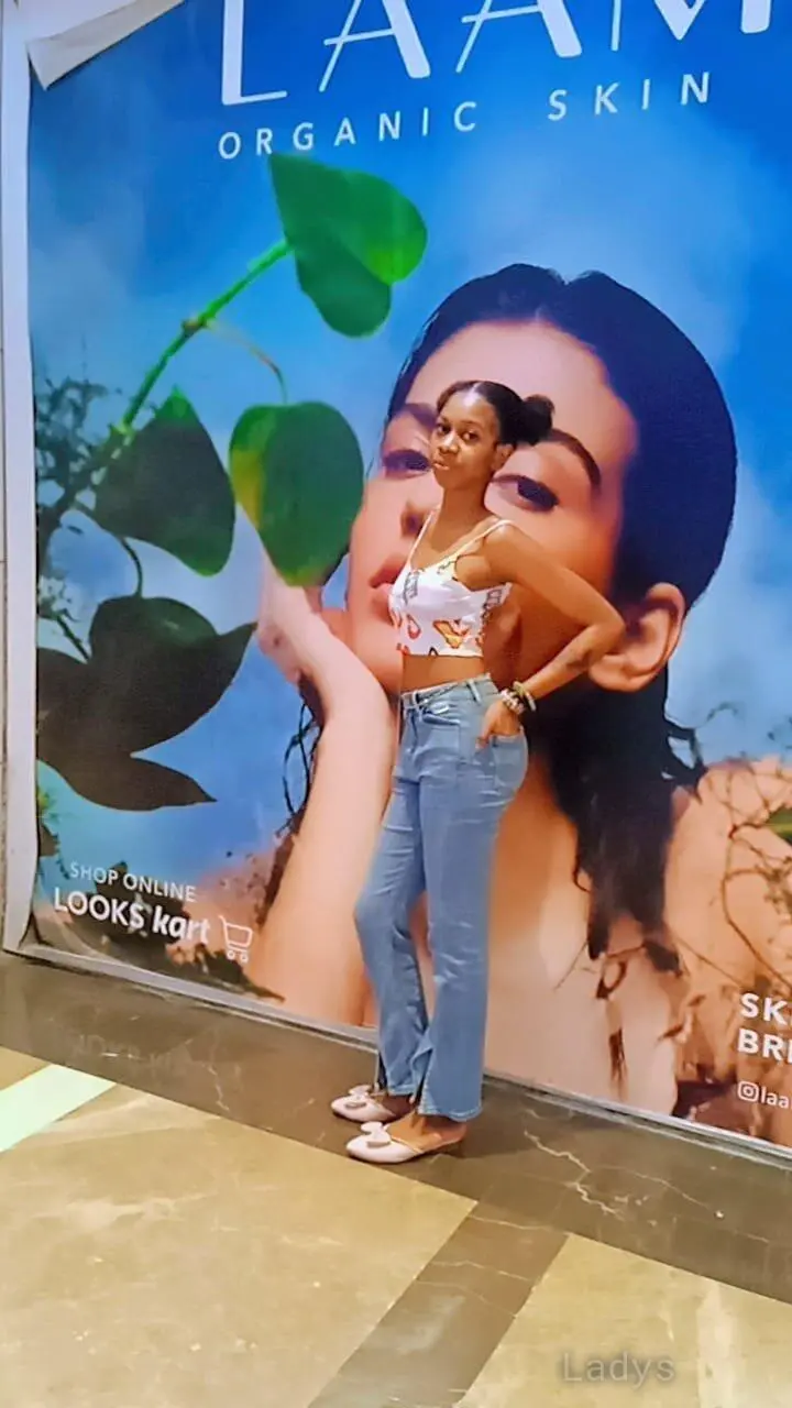 Sumaiya, 22 years latina escorts girl, height 157 sm, Weight  kg, listcrawler Delhi