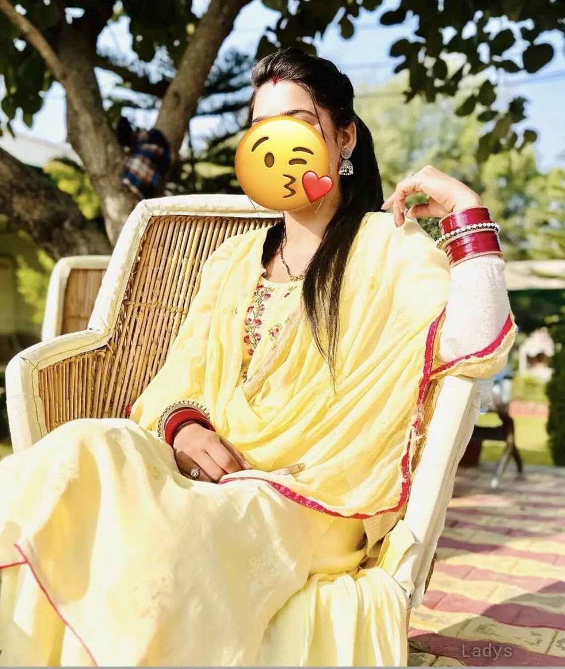 Tanya, 27 years latina escorts girl, height 154 sm, Weight kg, listcrawler Delhi