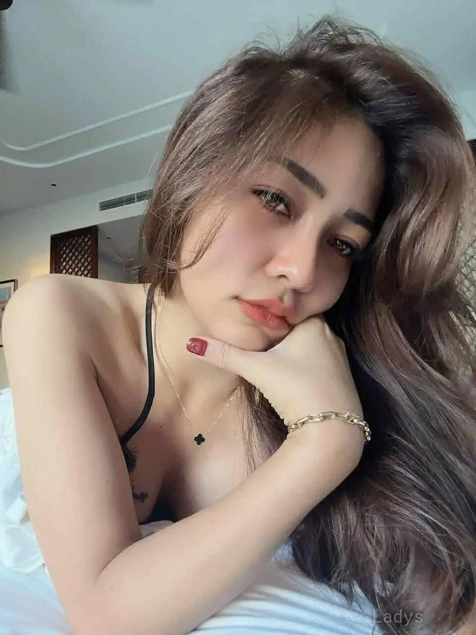 Huna, 28 years latina escorts girl, height 168 sm, Weight  kg, listcrawler Doha