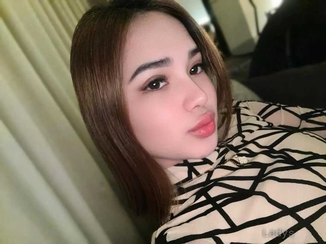 Johana, 22 years latina escorts girl, height 160 sm, Weight kg, listcrawler Doha