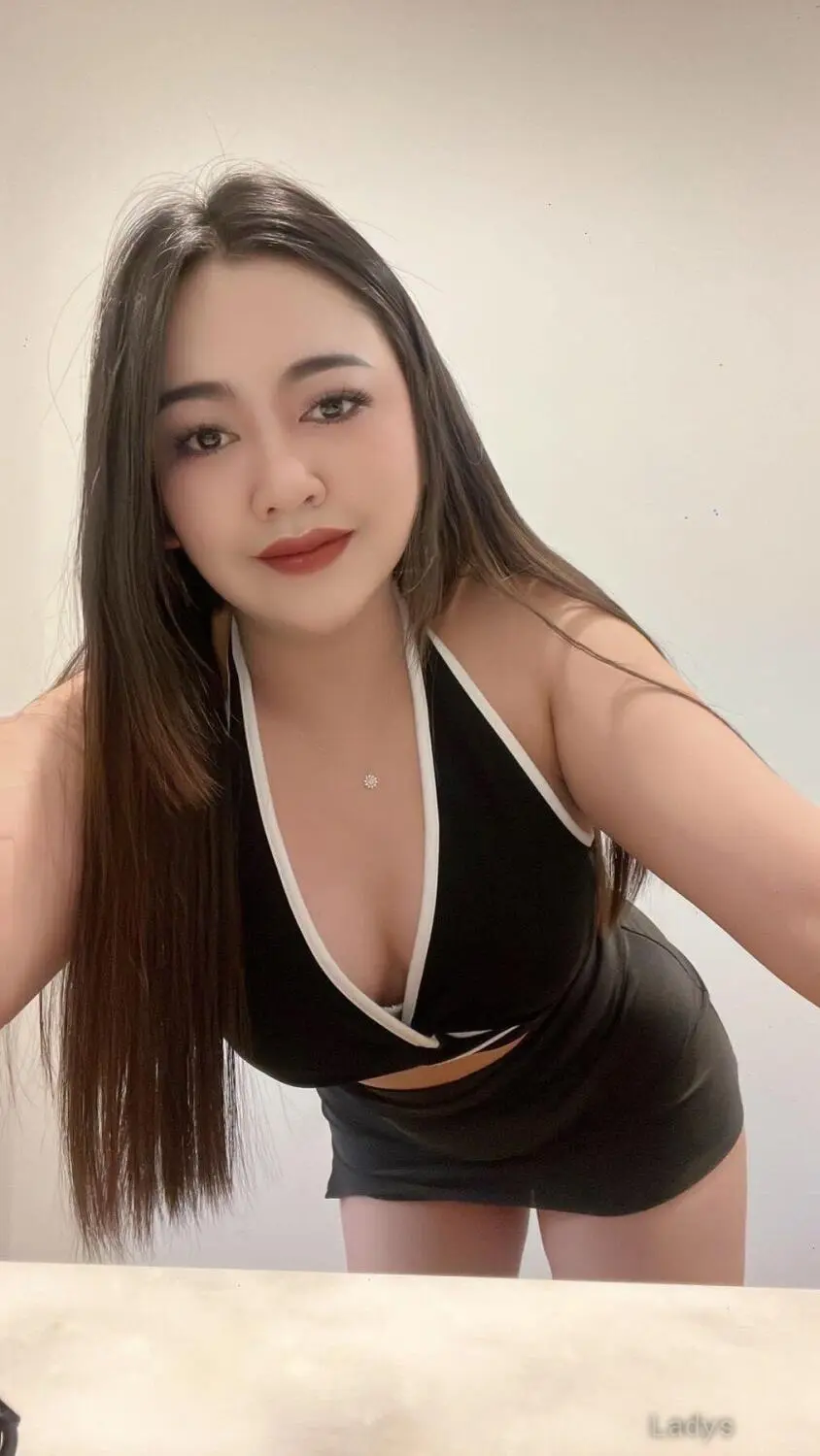 Nana, 22 years latina escorts girl, height 165 sm, Weight  kg, listcrawler Doha
