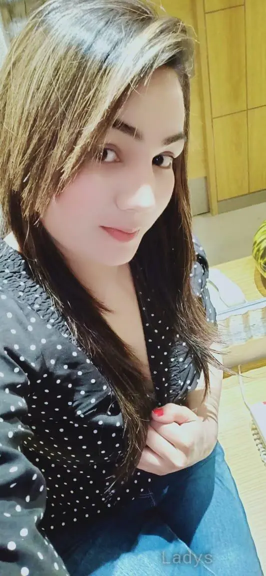 Alisha, 23 years latina escorts girl, height 166 sm, Weight  kg, listcrawler Dubai