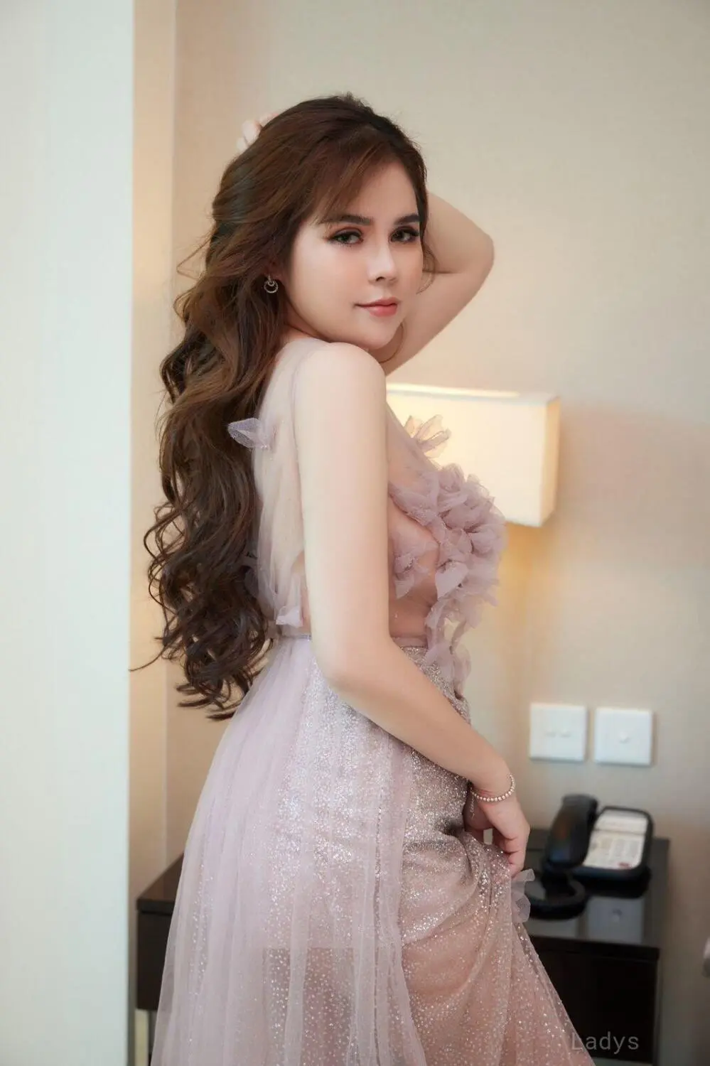 Anna, 25 years latina escorts girl, height 165 sm, Weight kg, listcrawler Dubai