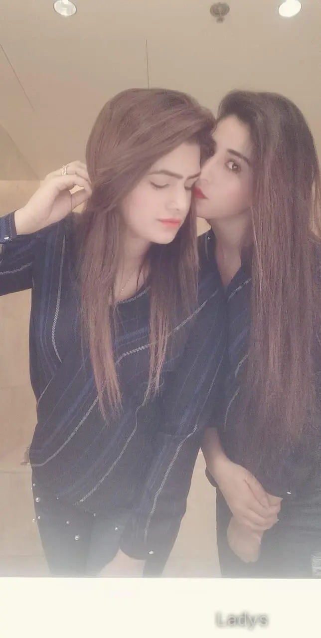 Divi2, 20 years latina escorts girl, height 171 sm, Weight  kg, listcrawler Dubai