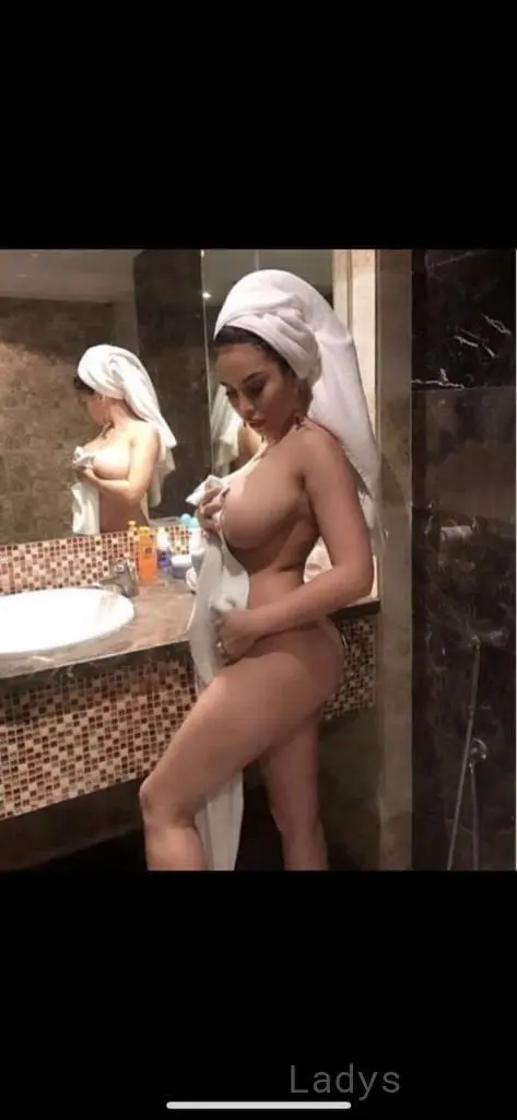 Kaille Busty Girl, 24 years latina escorts girl, height 169 sm, Weight  kg, listcrawler Dubai