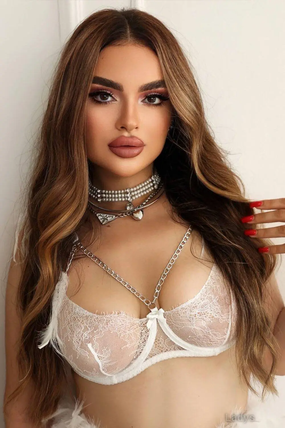 Louise, 19 years latina escorts girl, height 176 sm, Weight  kg, listcrawler Dubai