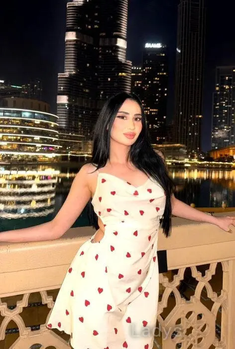 Nahla, 24 years latina escorts girl, height 174 sm, Weight 55 kg, listcrawler Dubai