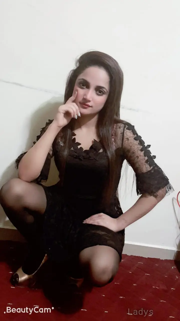 Namita, 23 years latina escorts girl, height 168 sm, Weight  kg, listcrawler Dubai