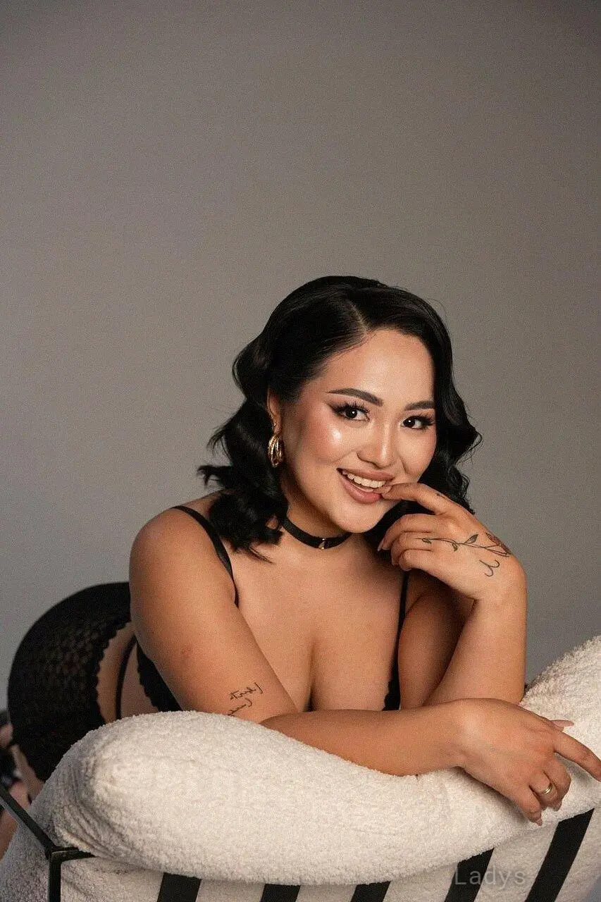 Raya, 26 years latina escorts girl, height 160 sm, Weight  kg, listcrawler Dubai