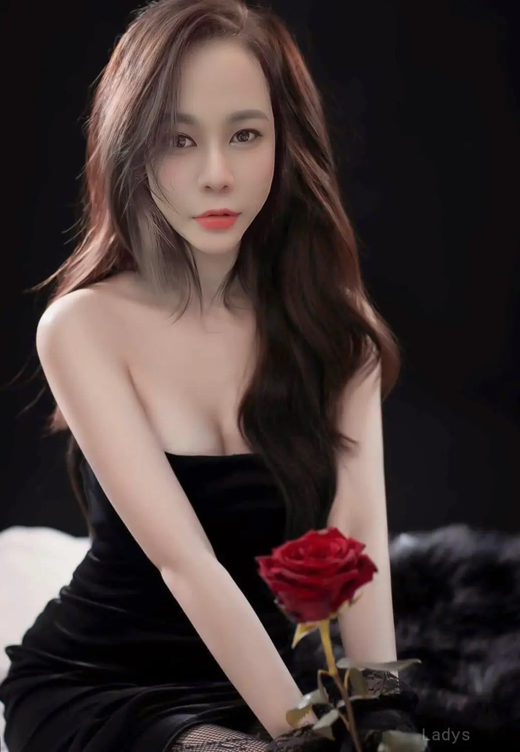 Ruby, 23 years latina escorts girl, height 162 sm, Weight kg, listcrawler Dubai
