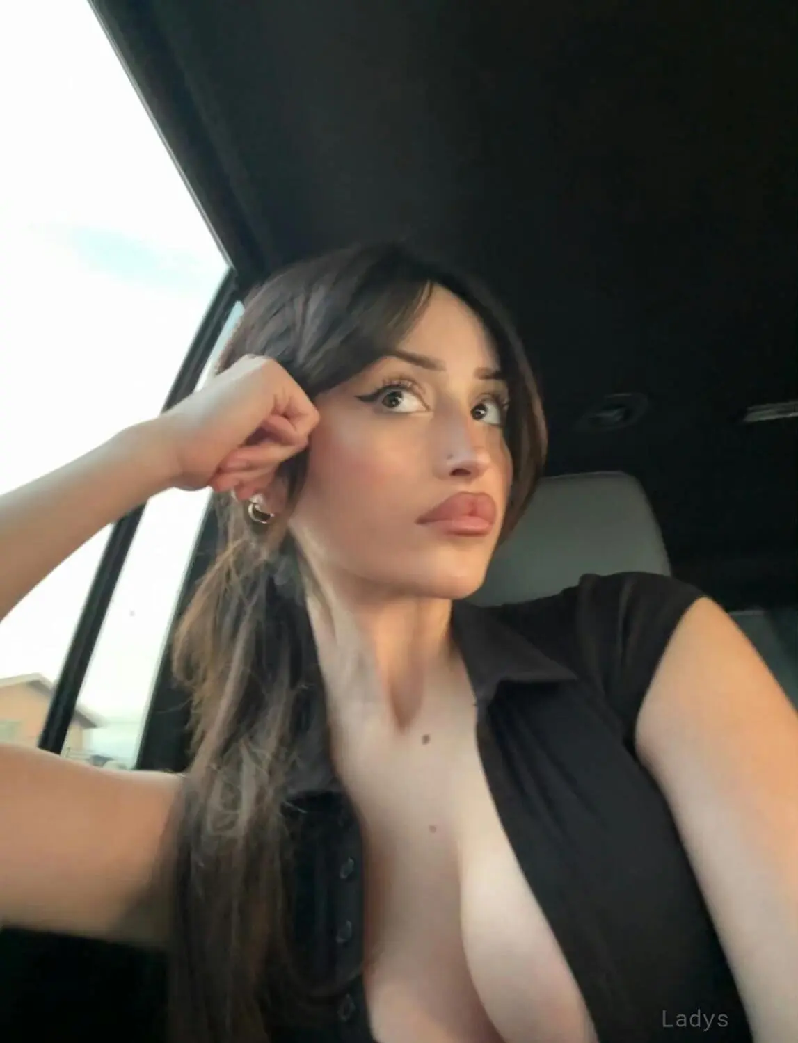 Ariana becker, 24 years latina escorts girl, height 151 sm, Weight 40 kg, listcrawler Eindhoven
