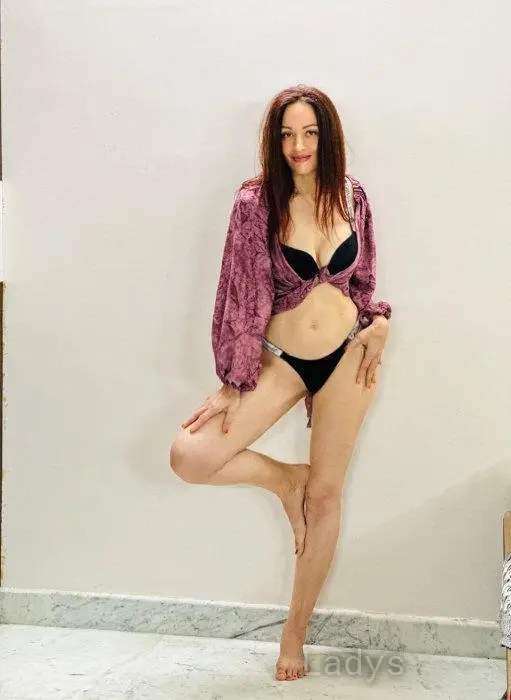 Hloya, 28 years latina escorts girl, height 170 sm, Weight 50 kg, listcrawler Florence