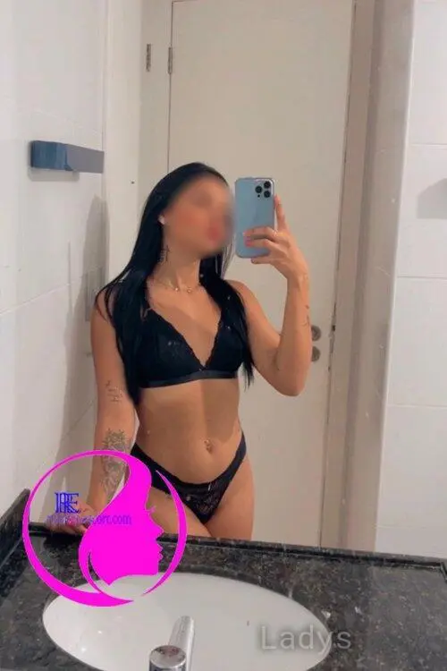 Caramel, 24 years latina escorts girl, height 162 sm, Weight kg, listcrawler Frankfurt
