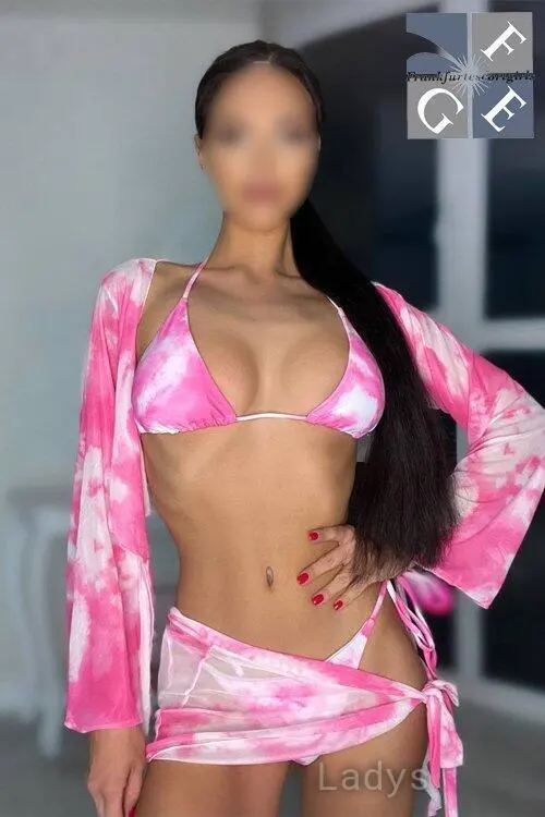 Diana, 25 years latina escorts girl, height 156 sm, Weight kg, listcrawler Frankfurt