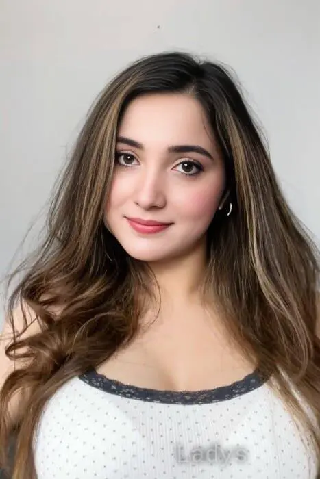 Ridhi, 22 years latina escorts girl, height 159 sm, Weight kg, listcrawler Fujairah